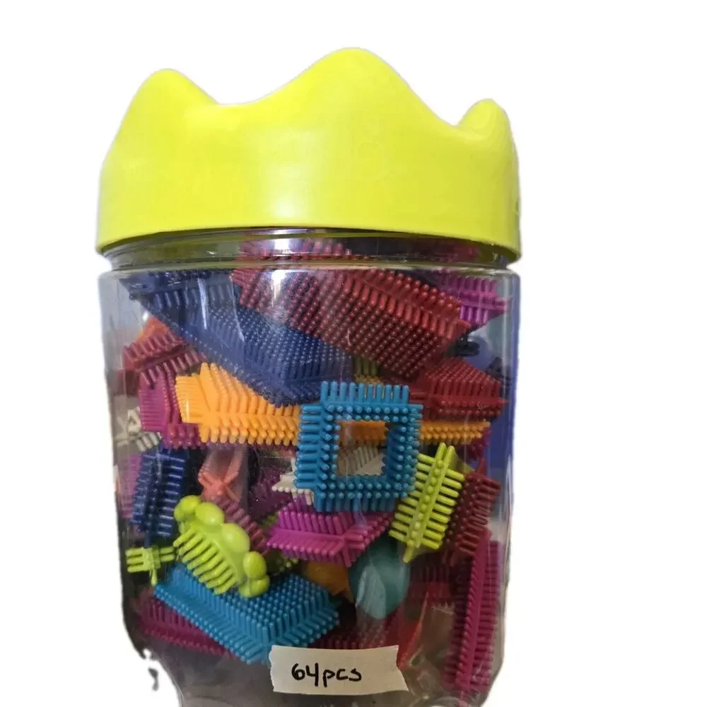 Bristle Blocks lot 64
